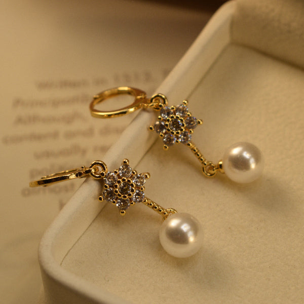 Gorgeous Unique Design Crystal Stones Earrings For Girls/women