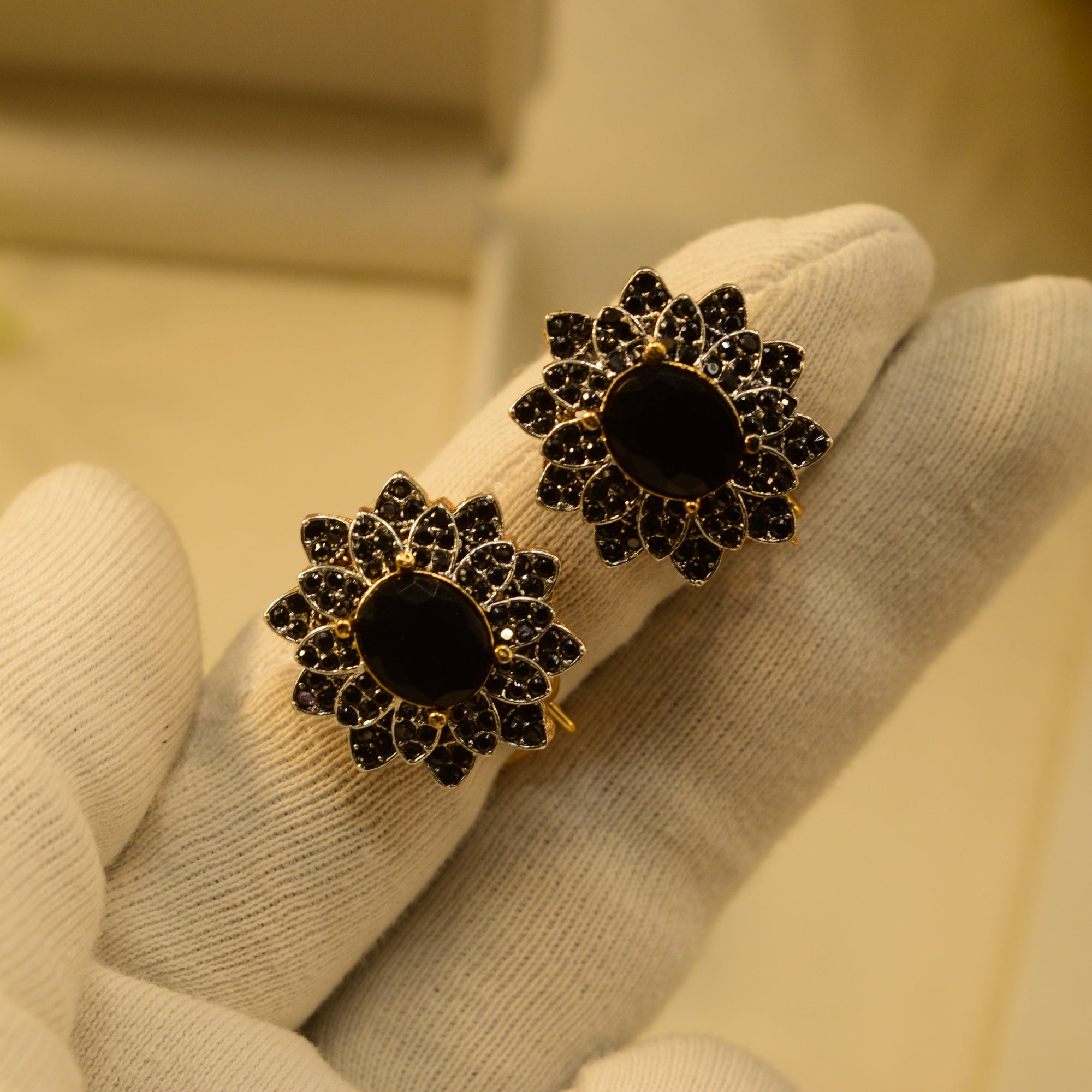 Luxury Unique Design Gold Plated Crystal Stones Earrings For Girls/women
