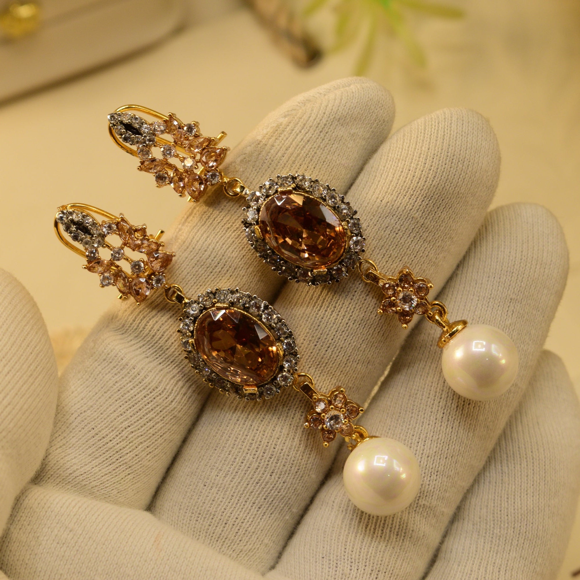 Stylish Design Gold Plated Crystal Stones Earrings For Girls/women