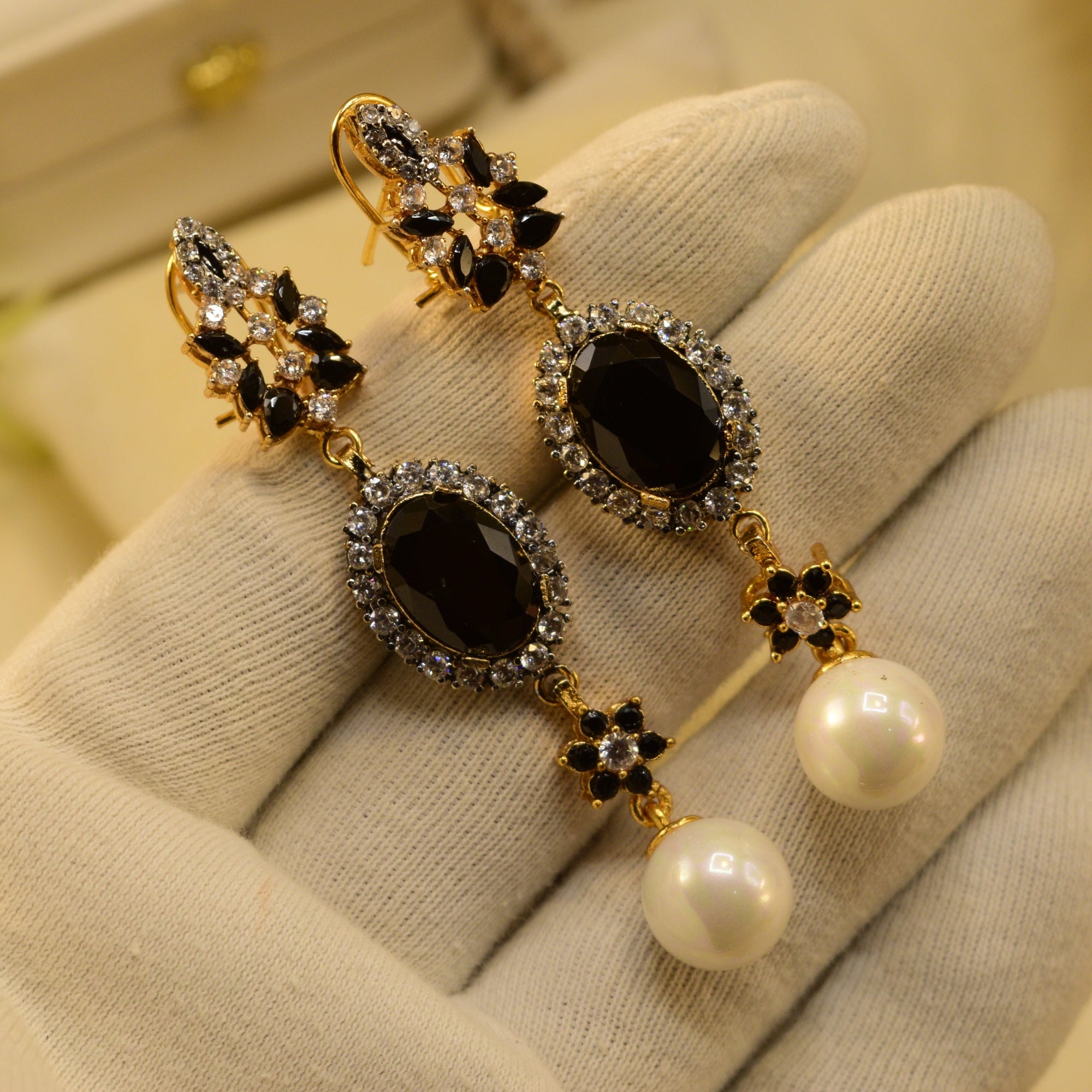Stylish Design Gold Plated Crystal Stones Earrings For Girls/women