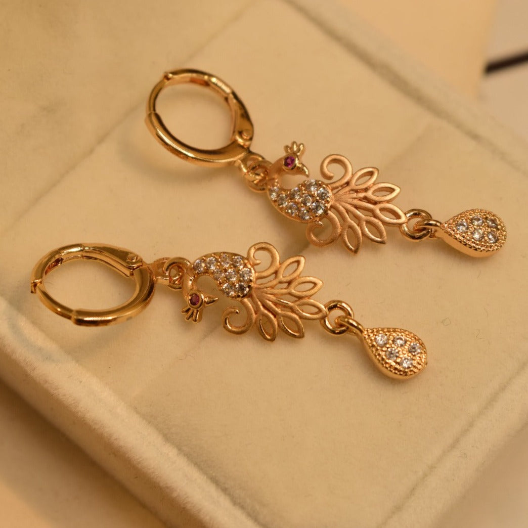 Fancy Unique Pea cock Design Golden/Silver Crystal Earrings For Girls/Women
