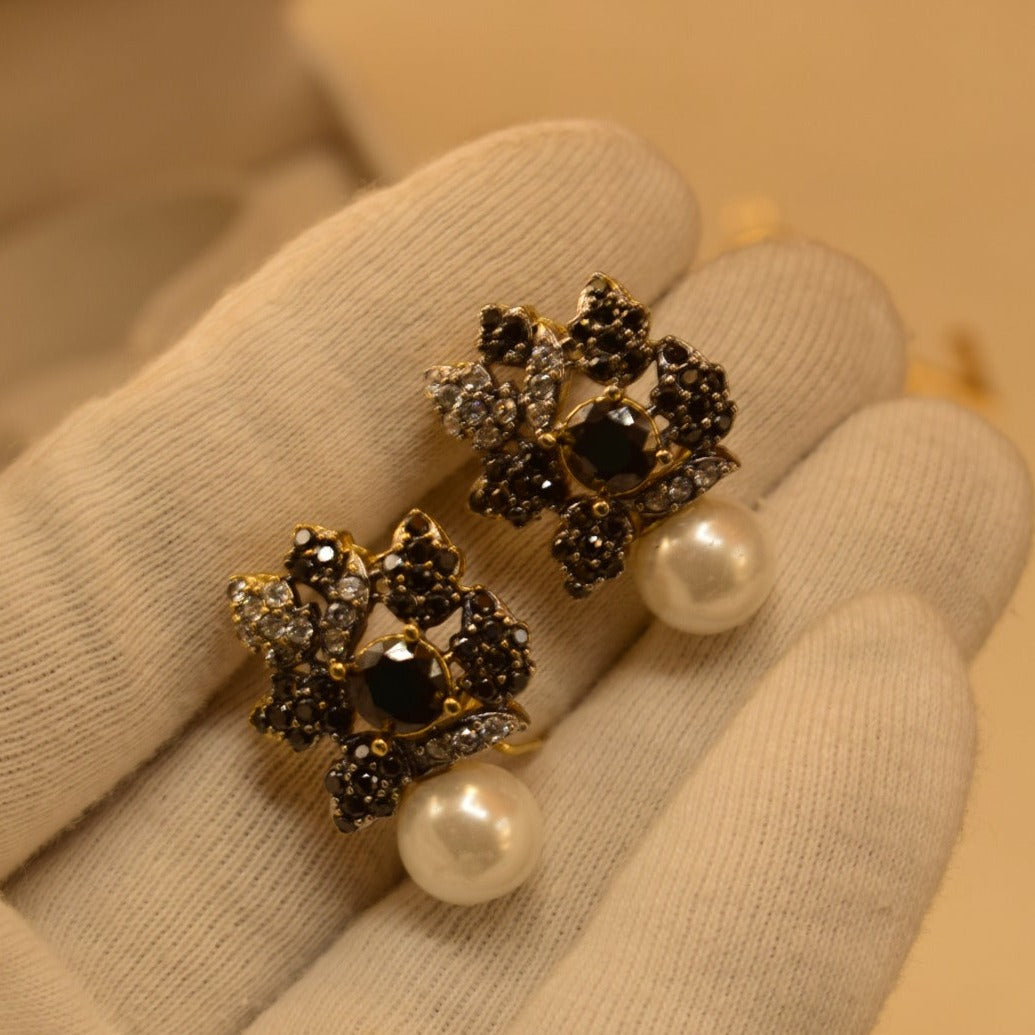 Elegant Design Golden BLUE Stones Earrings For Girls/women.