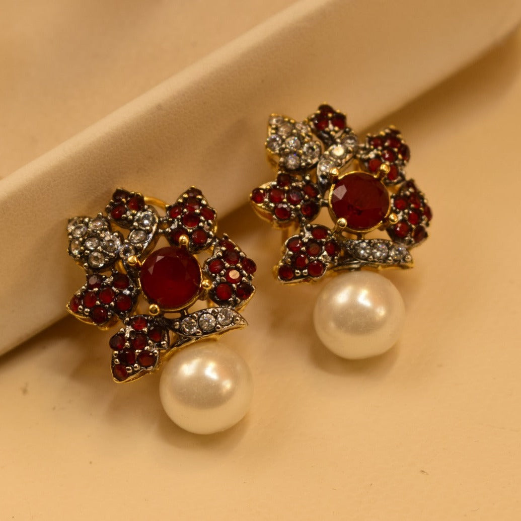 Elegant Design Golden Red Stones Earrings For Girls/women.