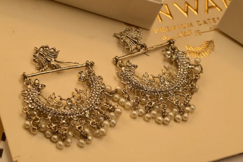 Unique Elegant Design Silver  Earrings For Girls/women.