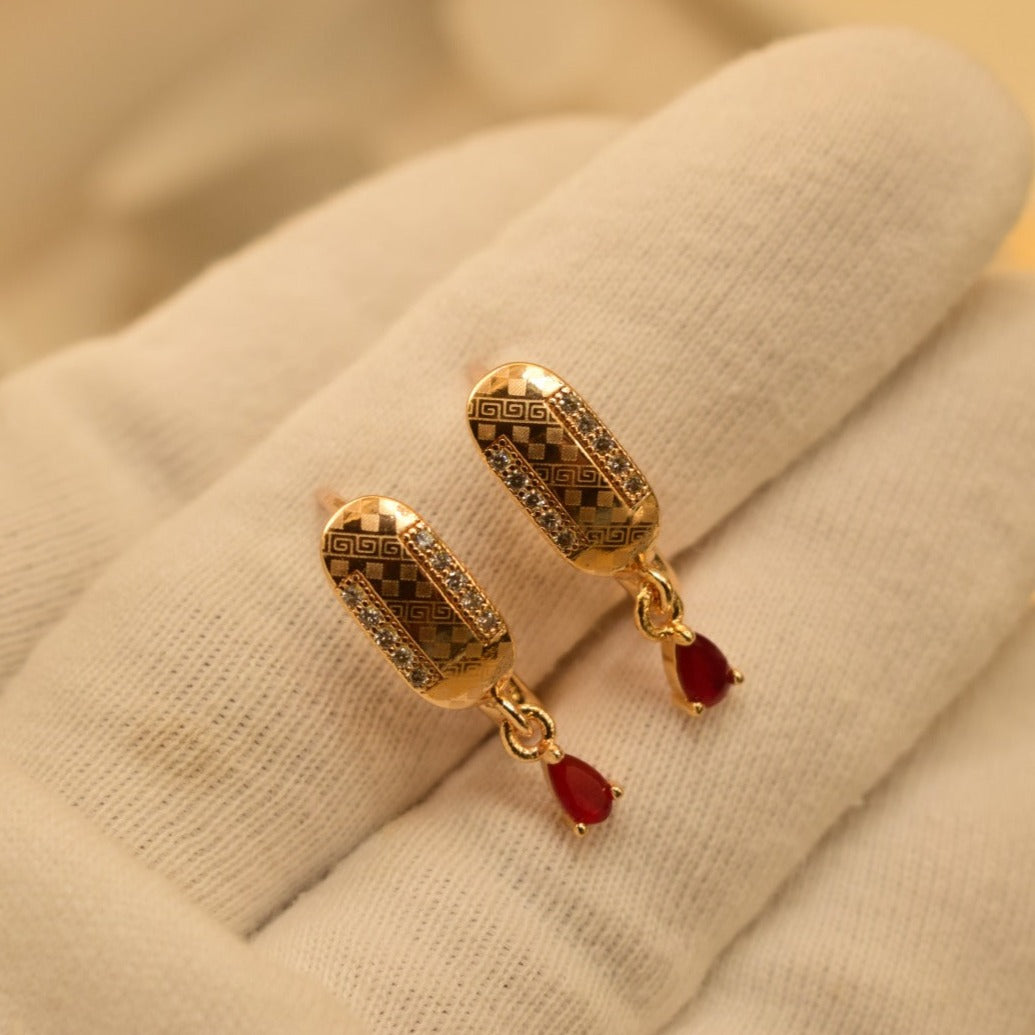 Unique Design Golden Red Stones Earrings For Girls/women.