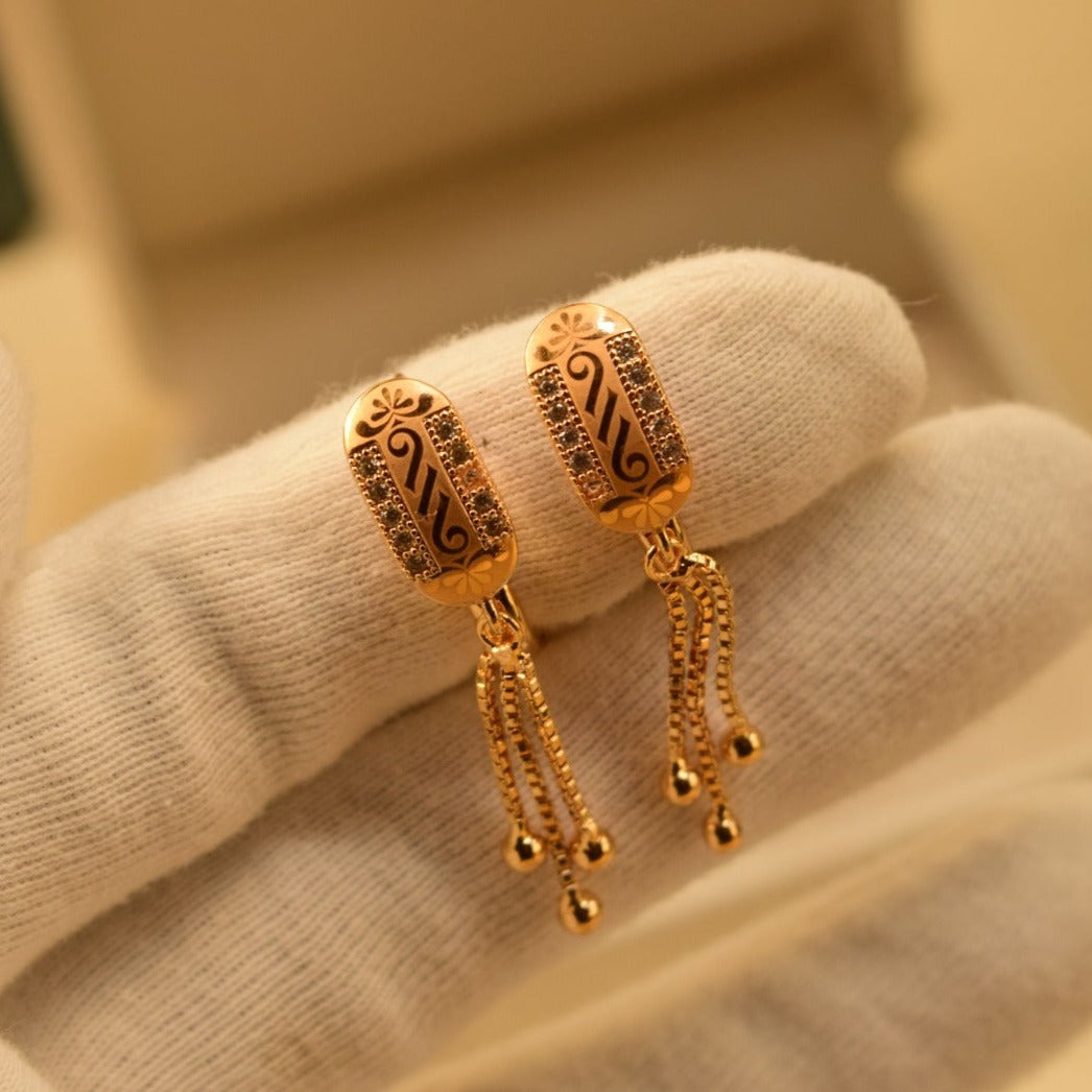 Unique Design Real Stone Gold Plated Earrings For Girls/women.