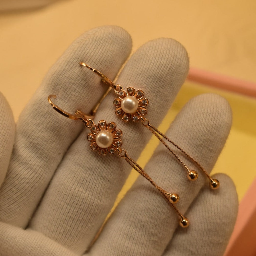Unique Flower Design Real Stone Gold Plated Earrings For Girls/women.