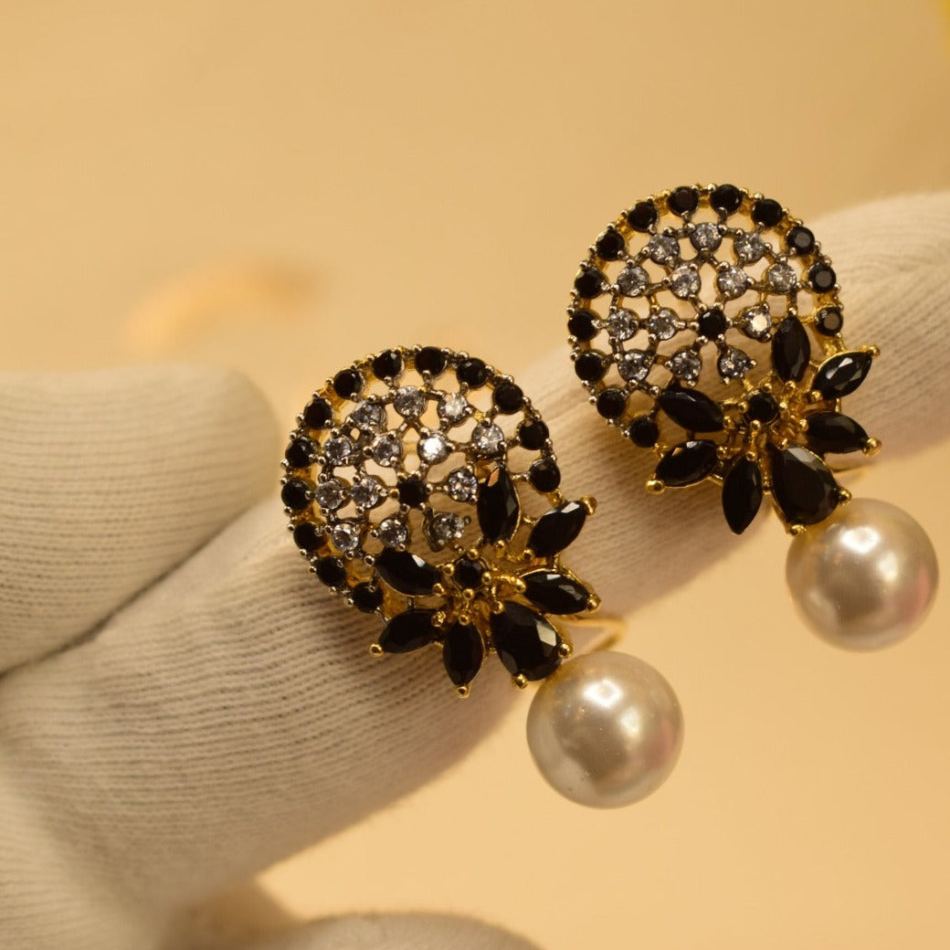 Elegant Design Gold Plated Earrings For Girls/women