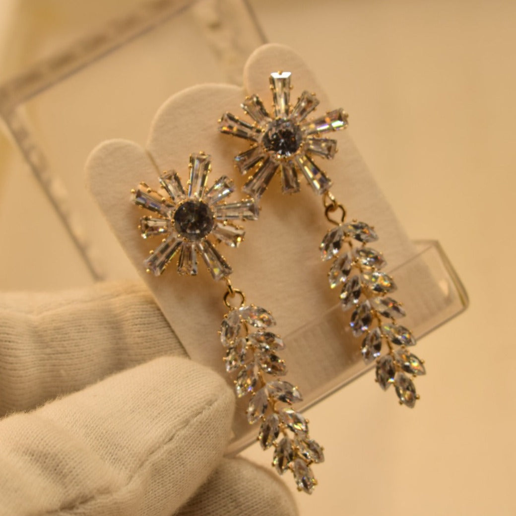 Elegant Design Gold Plated Earrings For Girls/women