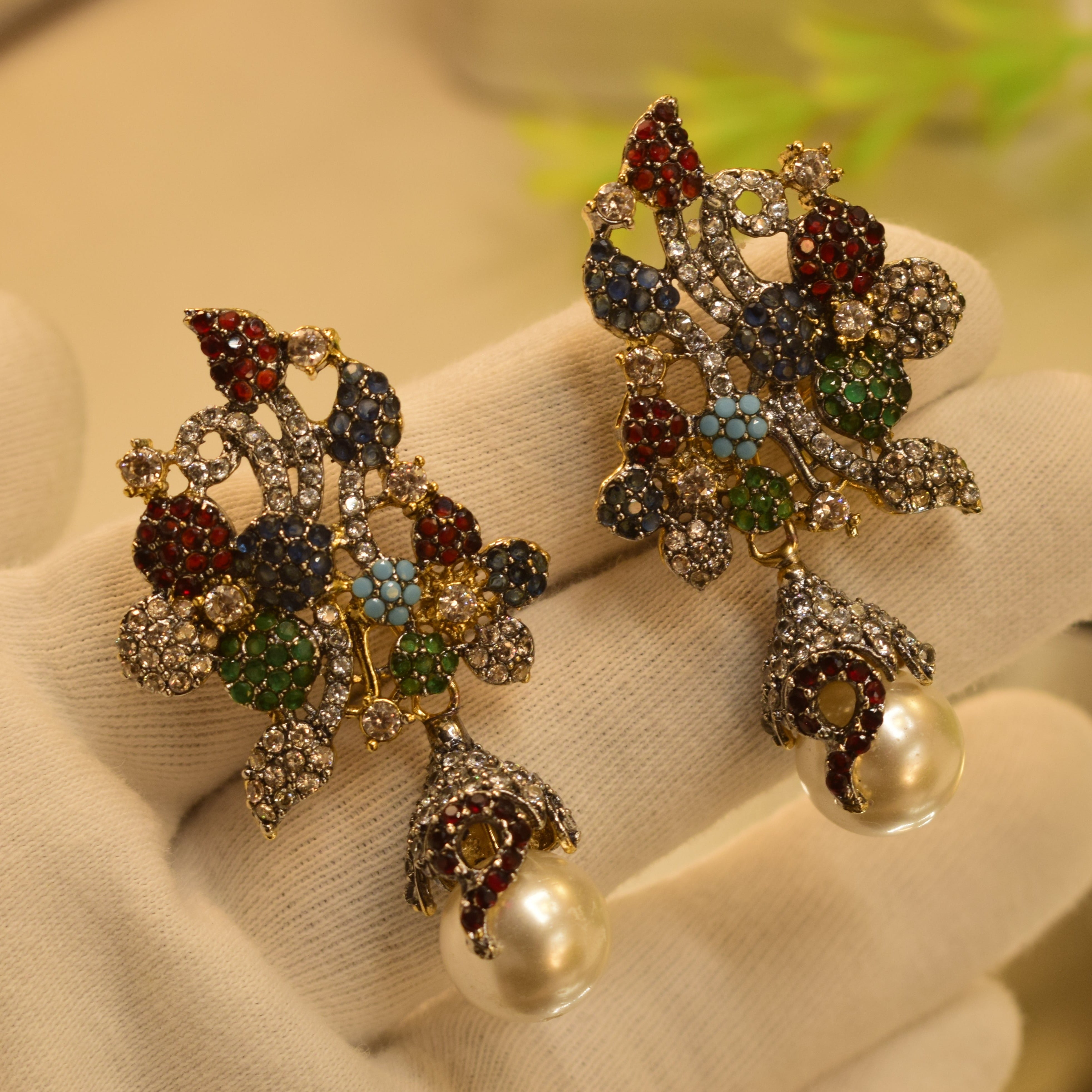 Elegant Design Earrings For Girls/women