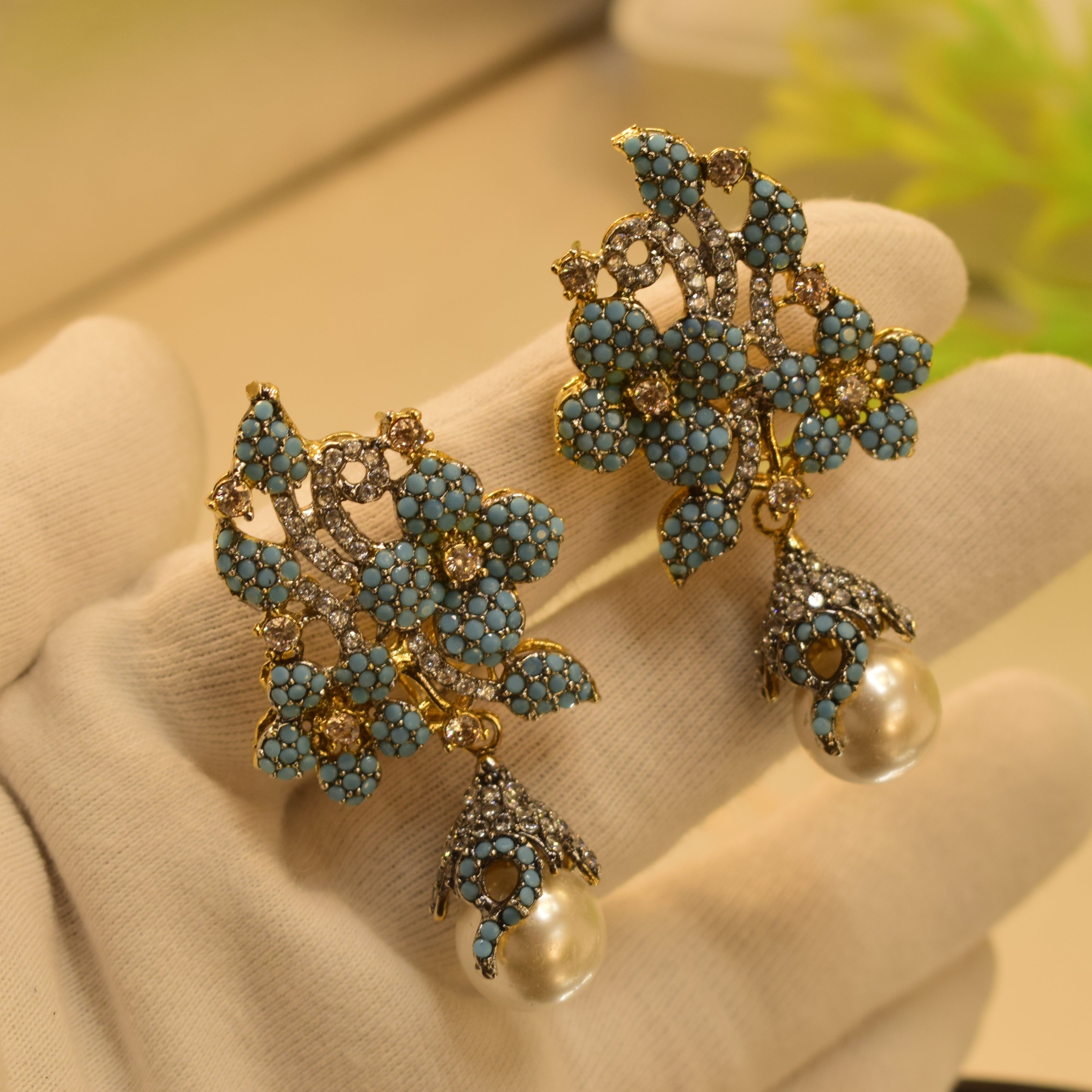 Elegant Design Earrings For Girls/women