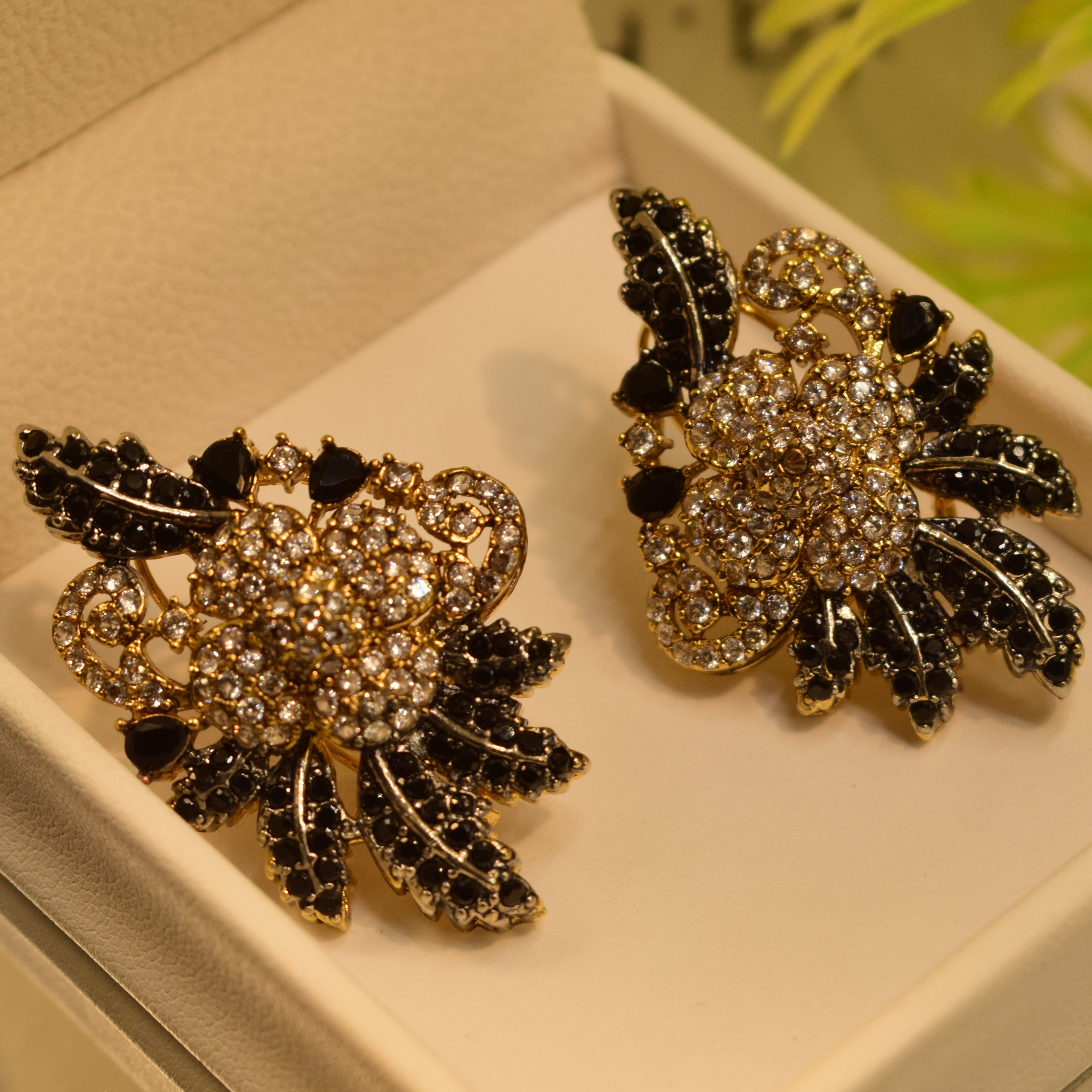 Stylish Real Stones Design Earrings For Girls/women