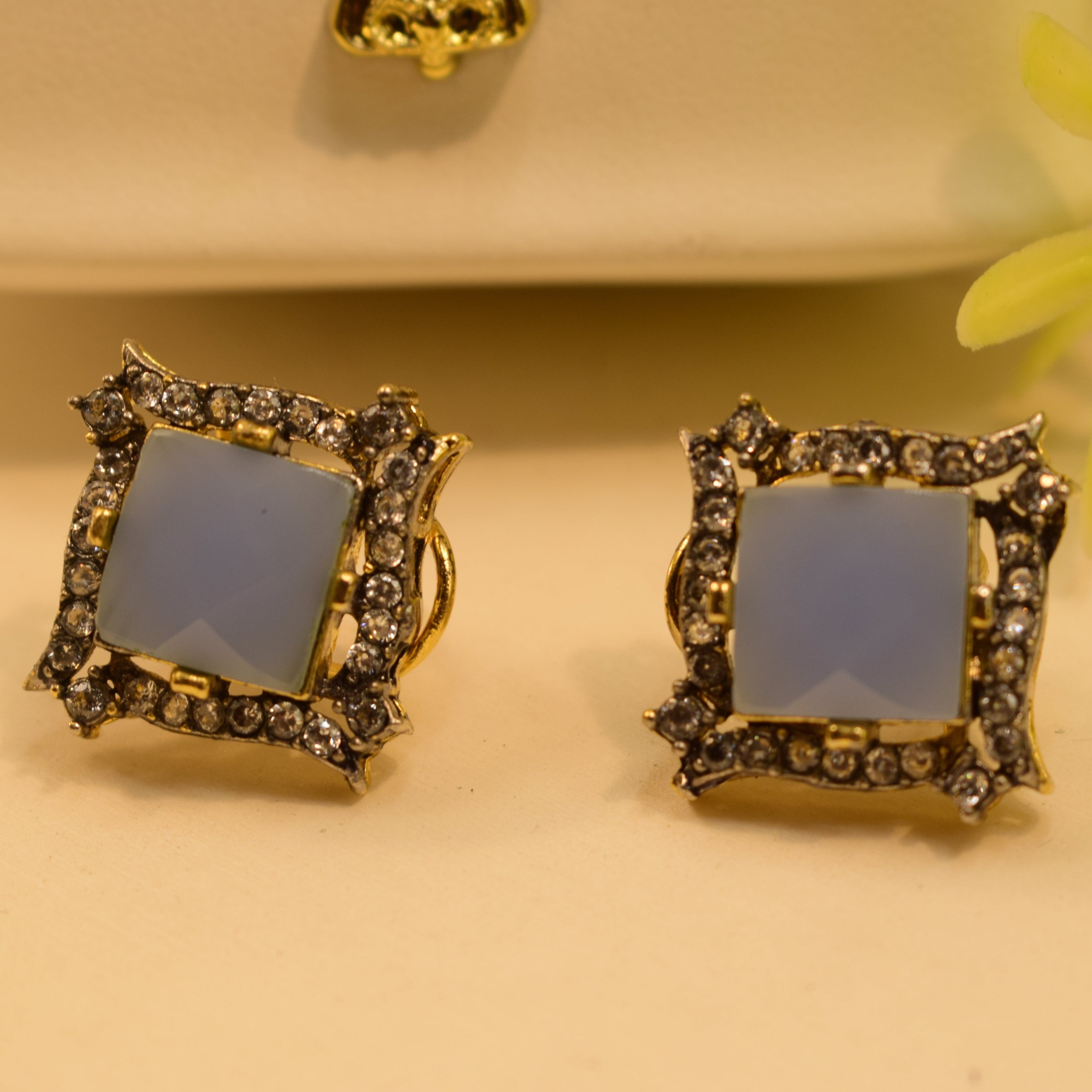 Stylish Design Earrings For Girls/women