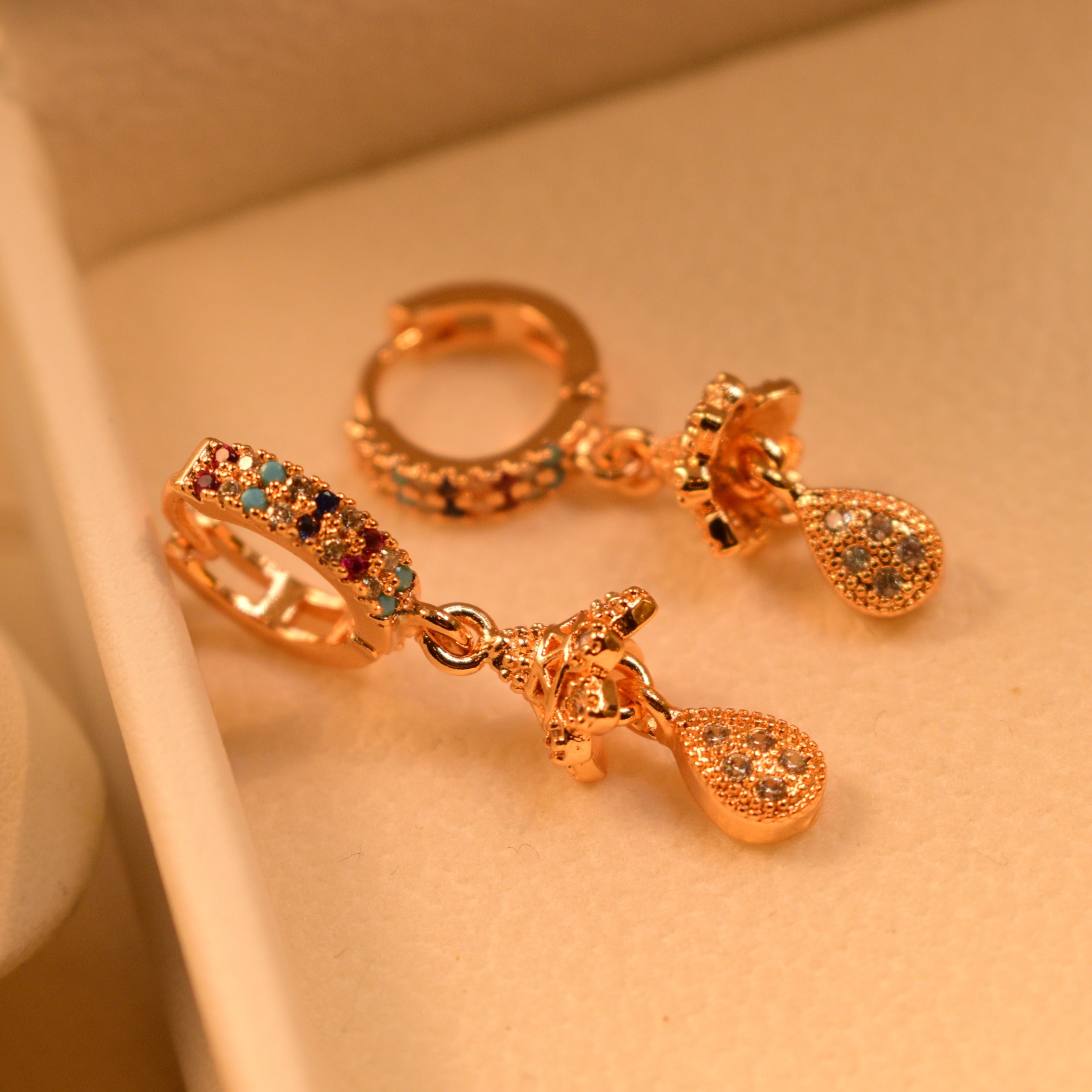 Luxury Unique Design Multi Stone Gold Earrings For Girls/women