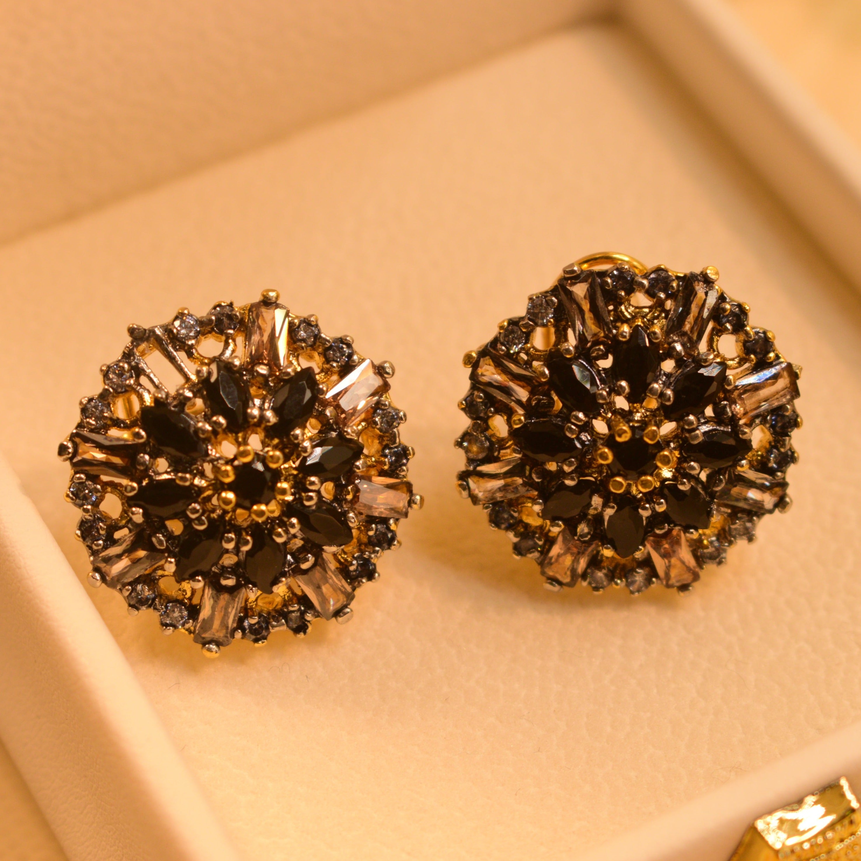 Beautiful Stylish Gold Plated Real Stones Earrings For Girls/women