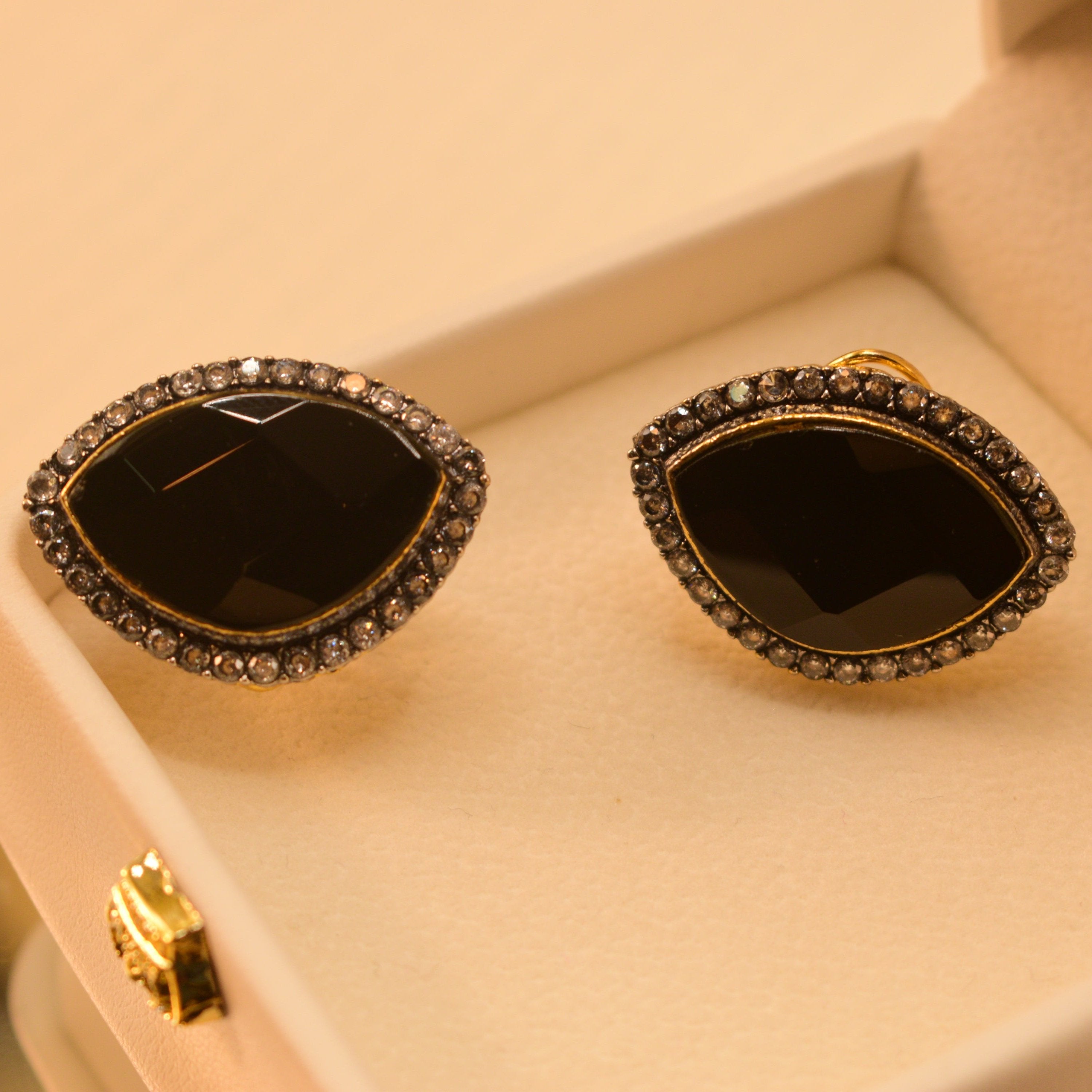 Beautiful Fancy Big Stone Earrings For Girls/women