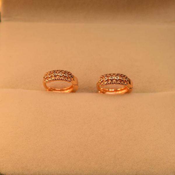 Glamorous Elegant Design Gold Plated Earrings For Girls/women