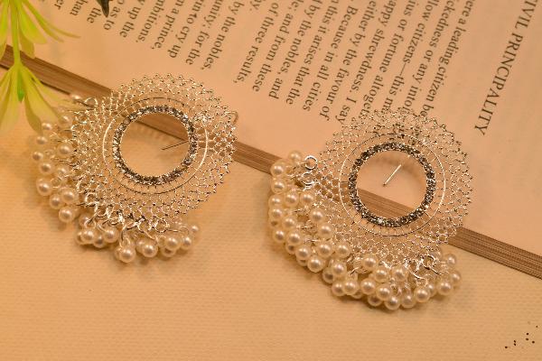 Beautiful Unique Design Silver Plated Pearls Earrings for Girls/Women