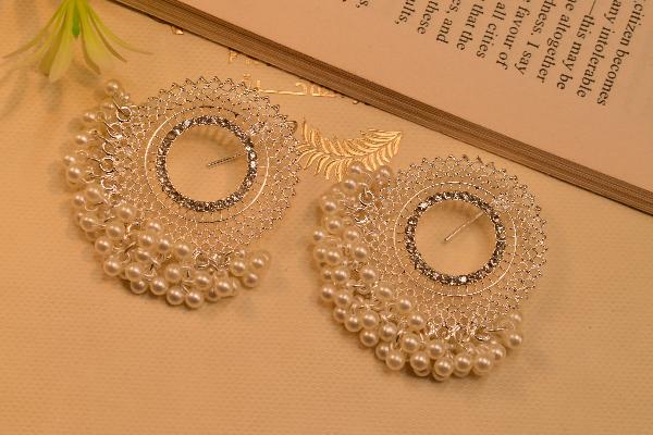 Beautiful Unique Design Silver Plated Pearls Earrings for Girls/Women