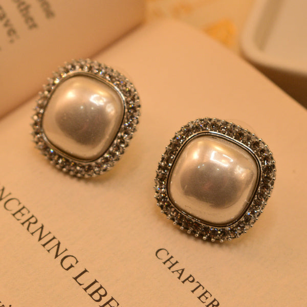 Beautiful Unique Design Pearl Earrings for Girls/Women