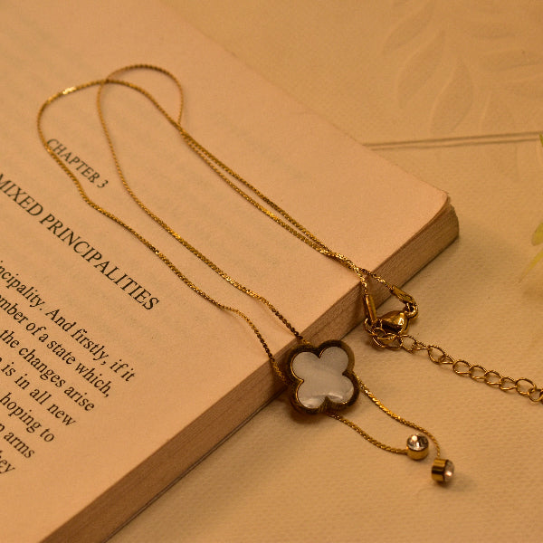 Glamorous Unique Design Gold Plated Pendant for Girls/Women