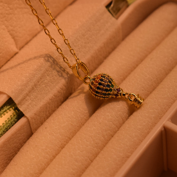 Charming Design Gold Plated Crystal Stones Pendant for Girls/Women