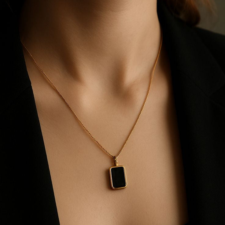 Fancy Unique Design Gold Plated Pendant for Girls/Women