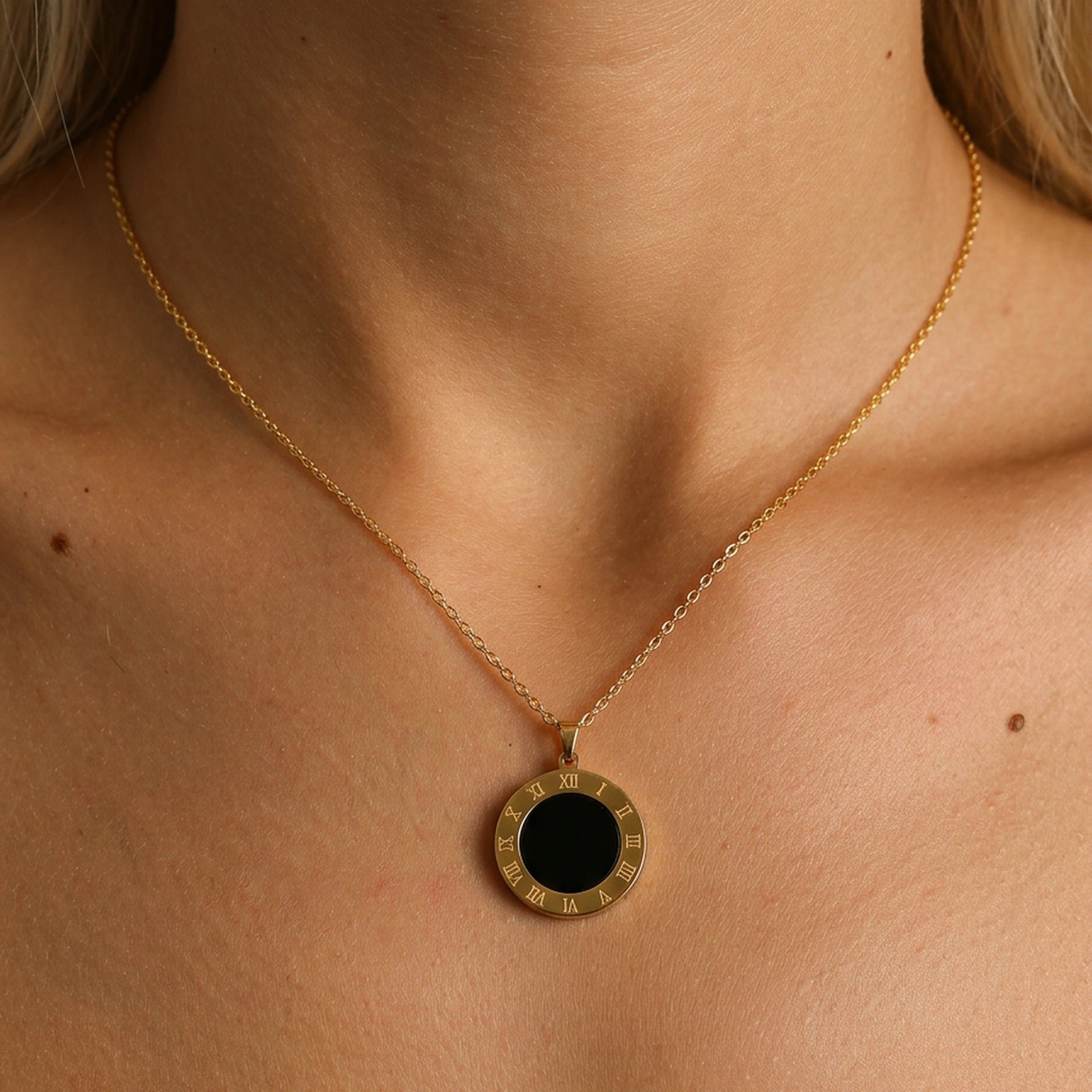 Luxury Unique Design Gold Plated Pendant for Girls/Women