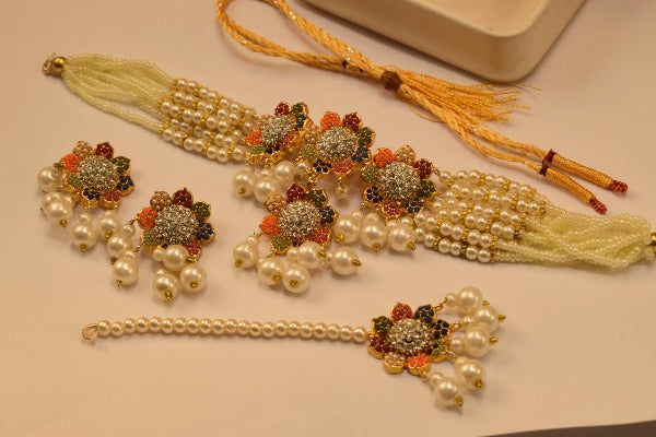 Fancy Design Gold Plated Choker Set with Bindya Earing for Girls/Women