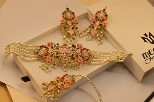 Elegant Design Gold Plated Chokr Set With Bindya Earrings for Girls/Women