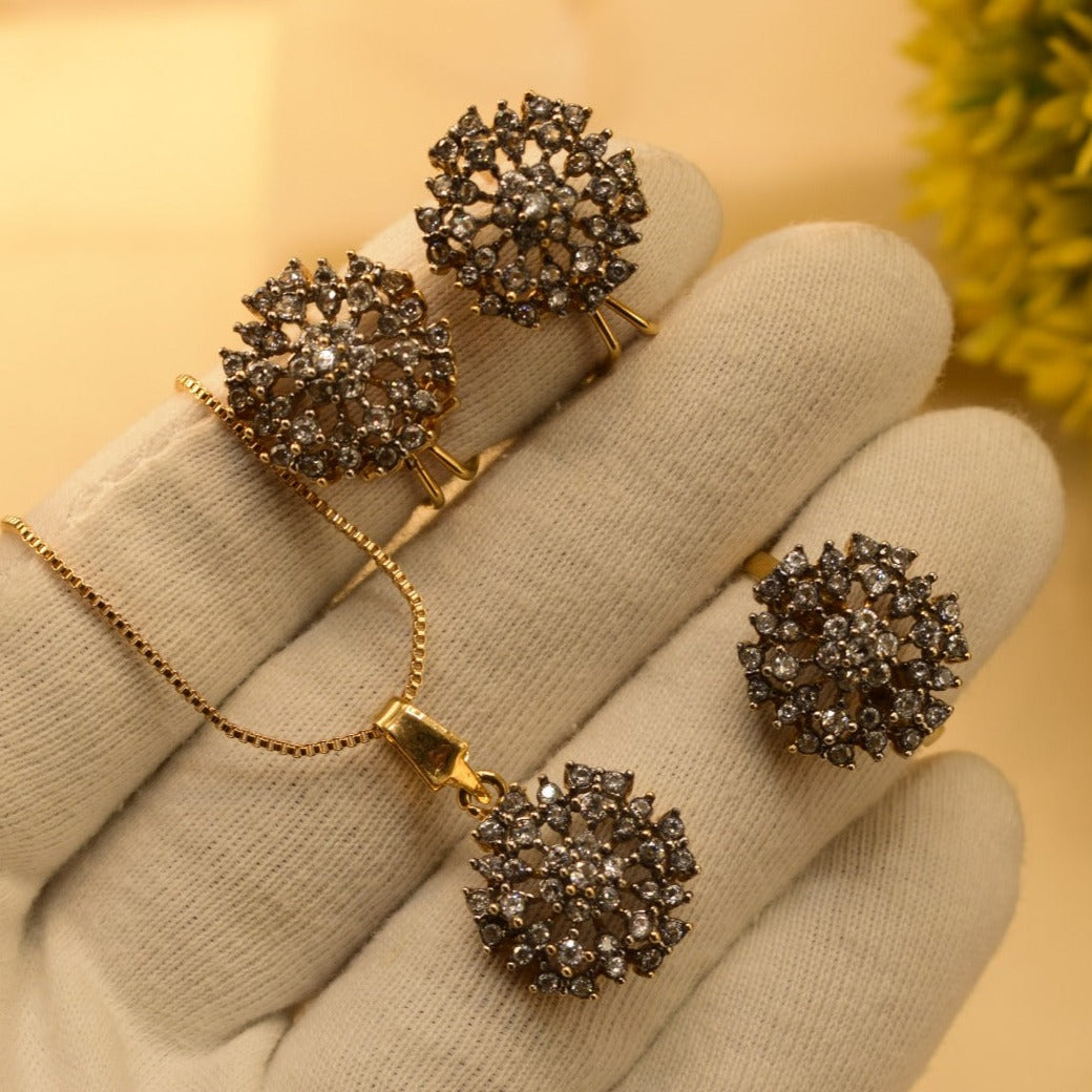 Elegant Fancy Golden Necklace Set for Girls/Women