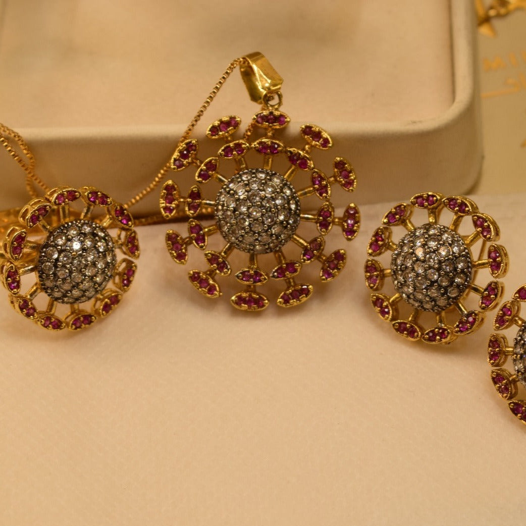 Elegant Fancy Golden Necklace Sets for Girls/Women