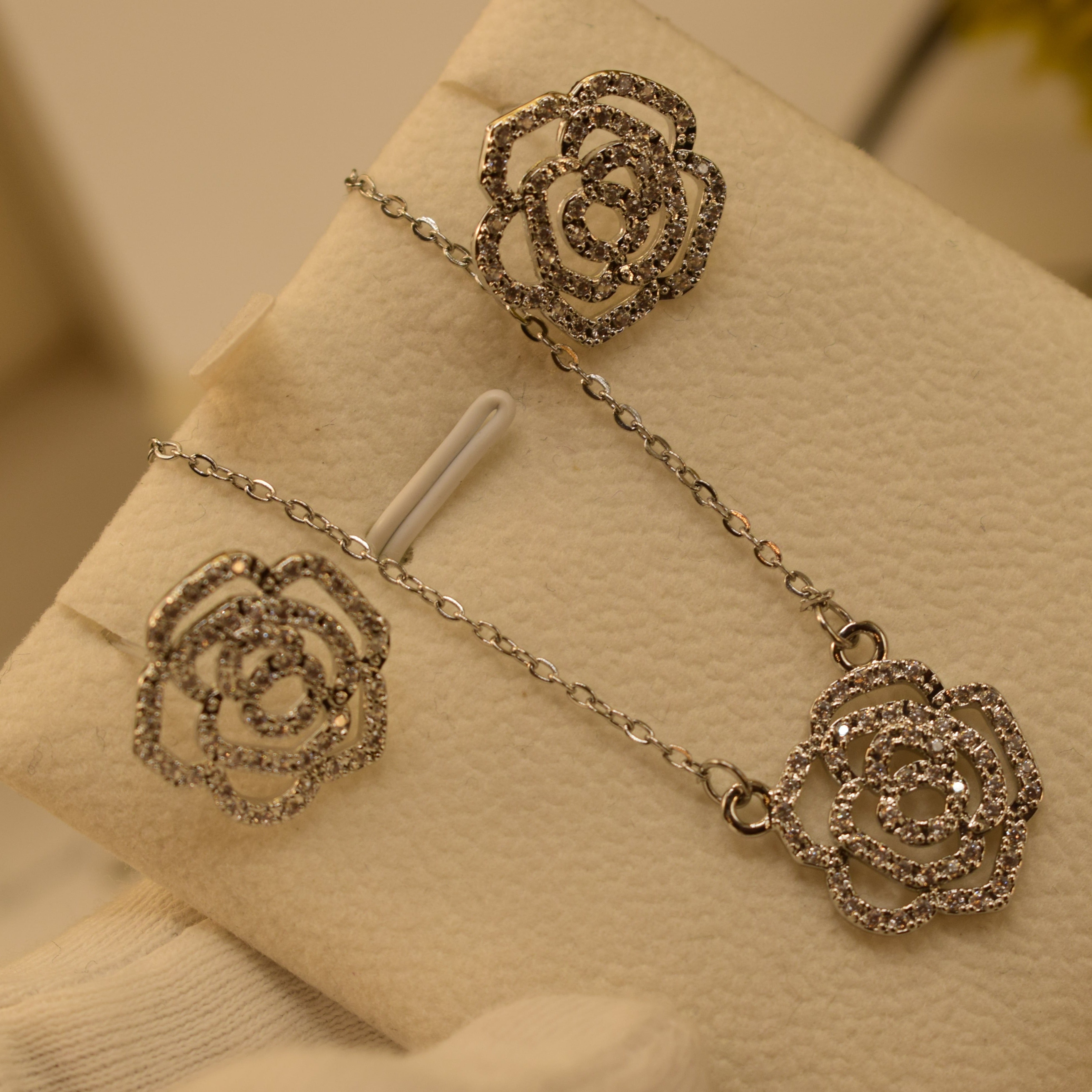 Elegant Necklace Sets for Girls/Women