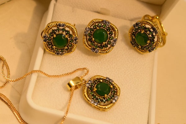 Elegant Real Stone Gold Plated Necklace Sets for Girls/Women