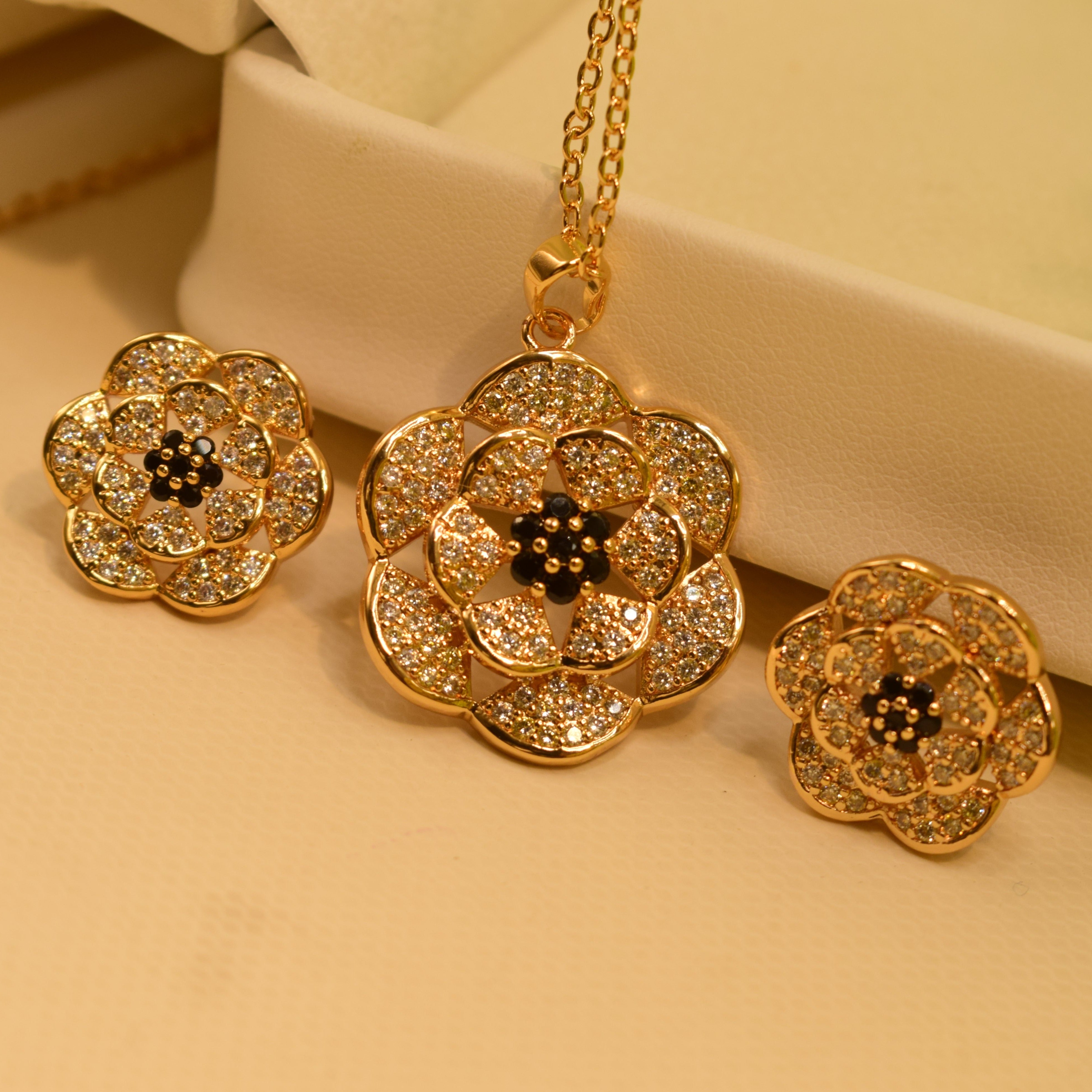 Elegant Flower Design Necklace Set for Girls/Women
