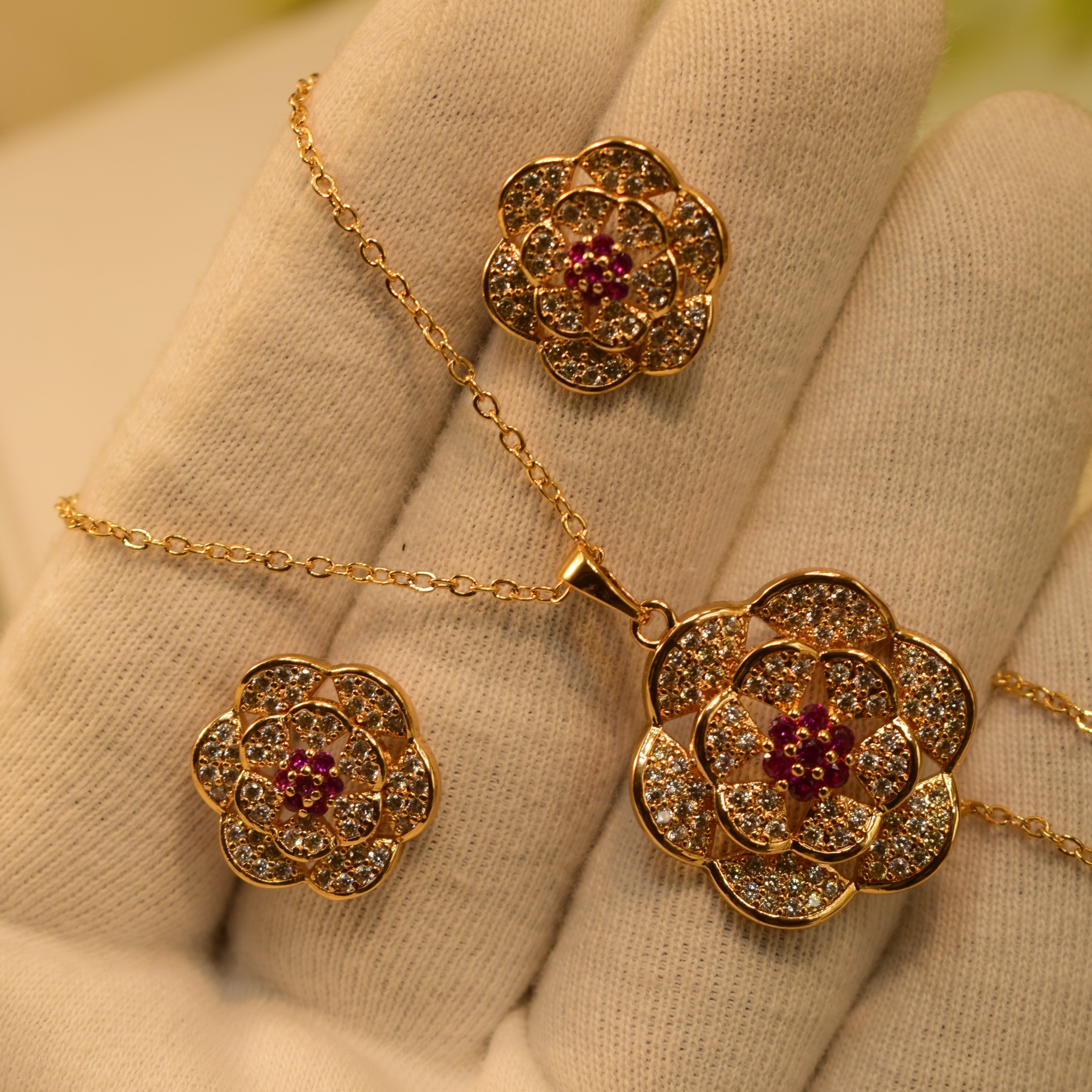 Elegant Flower Design Necklace Set for Girls/Women