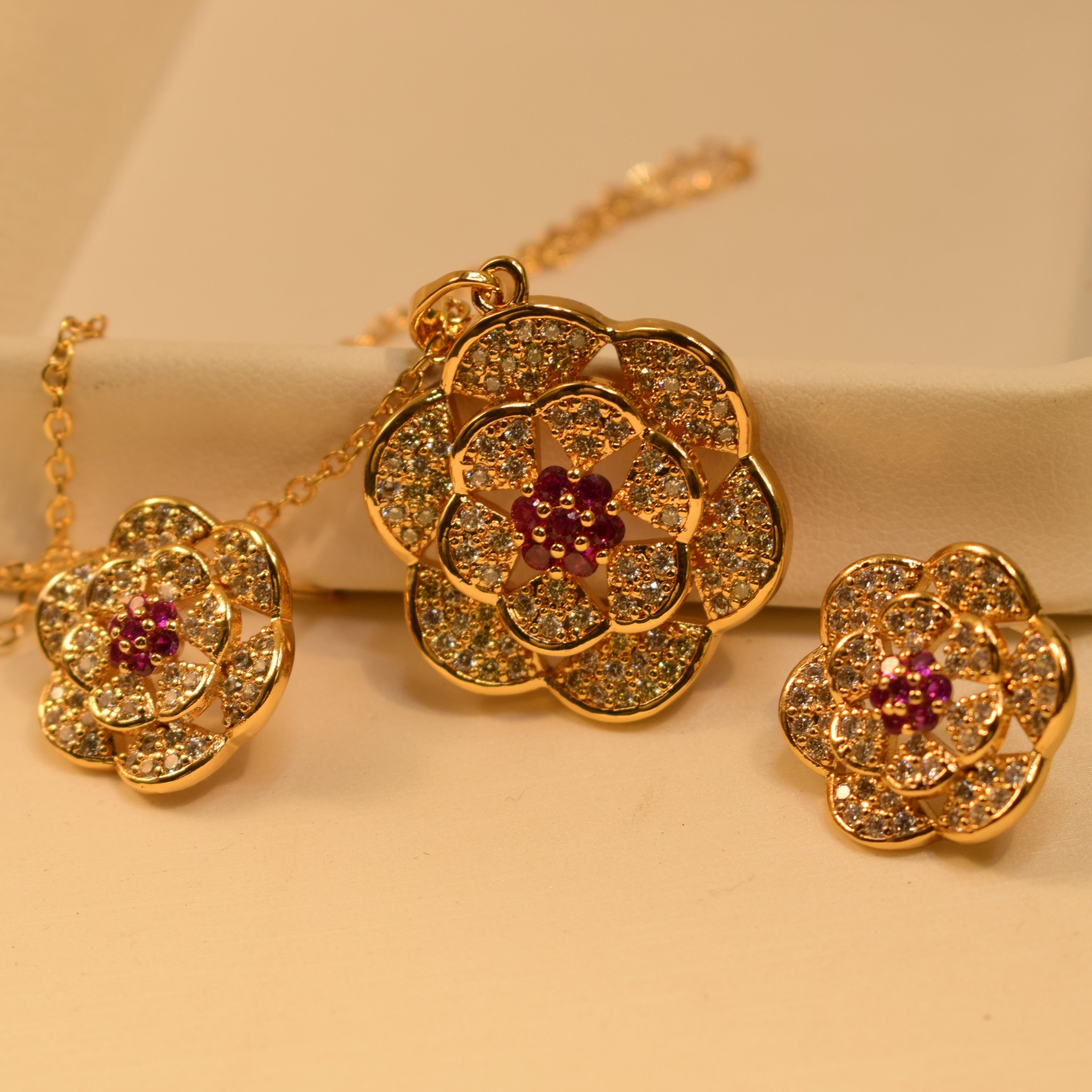 Elegant Flower Design Necklace Set for Girls/Women