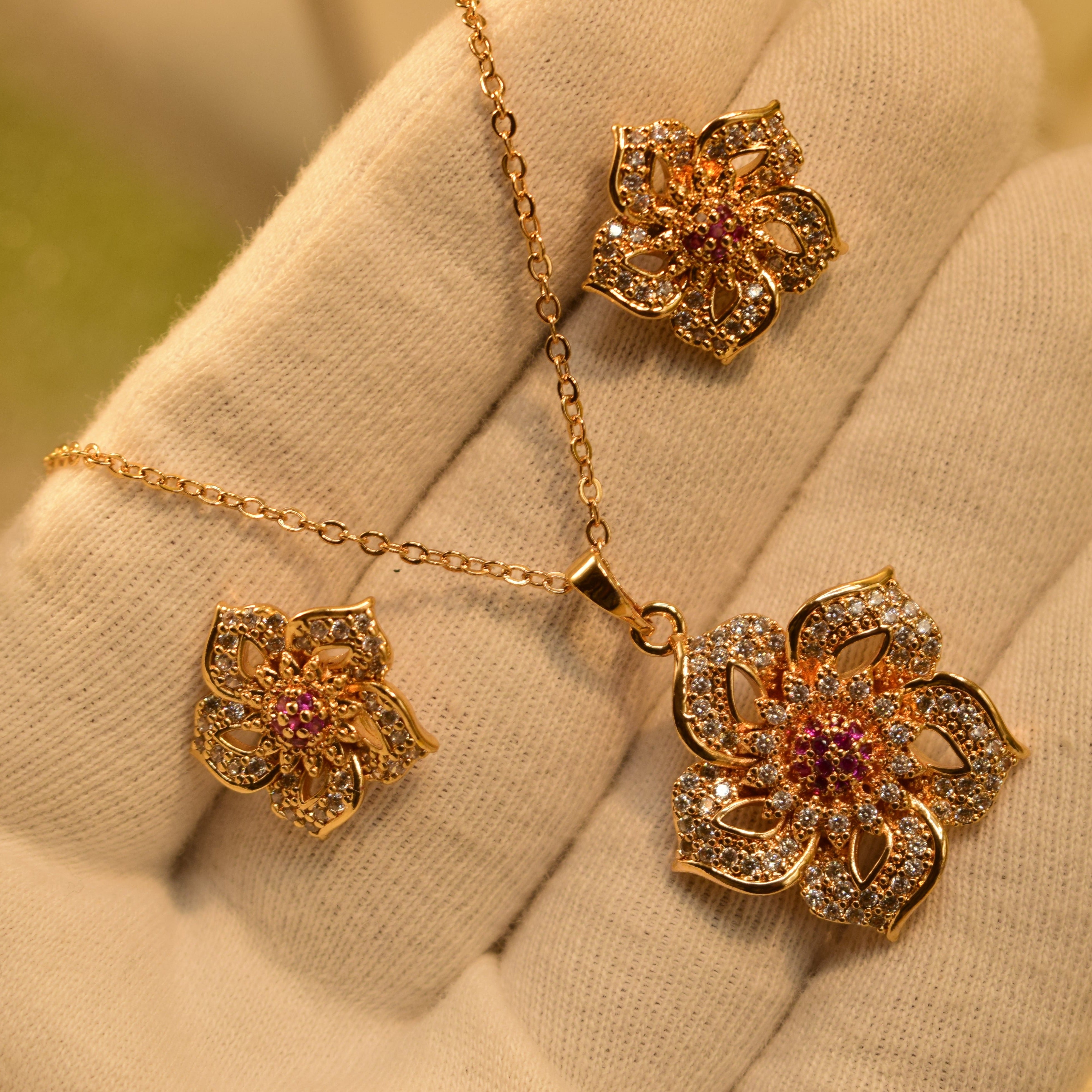 Stylish Flower Design Necklace Set for Girls/Women