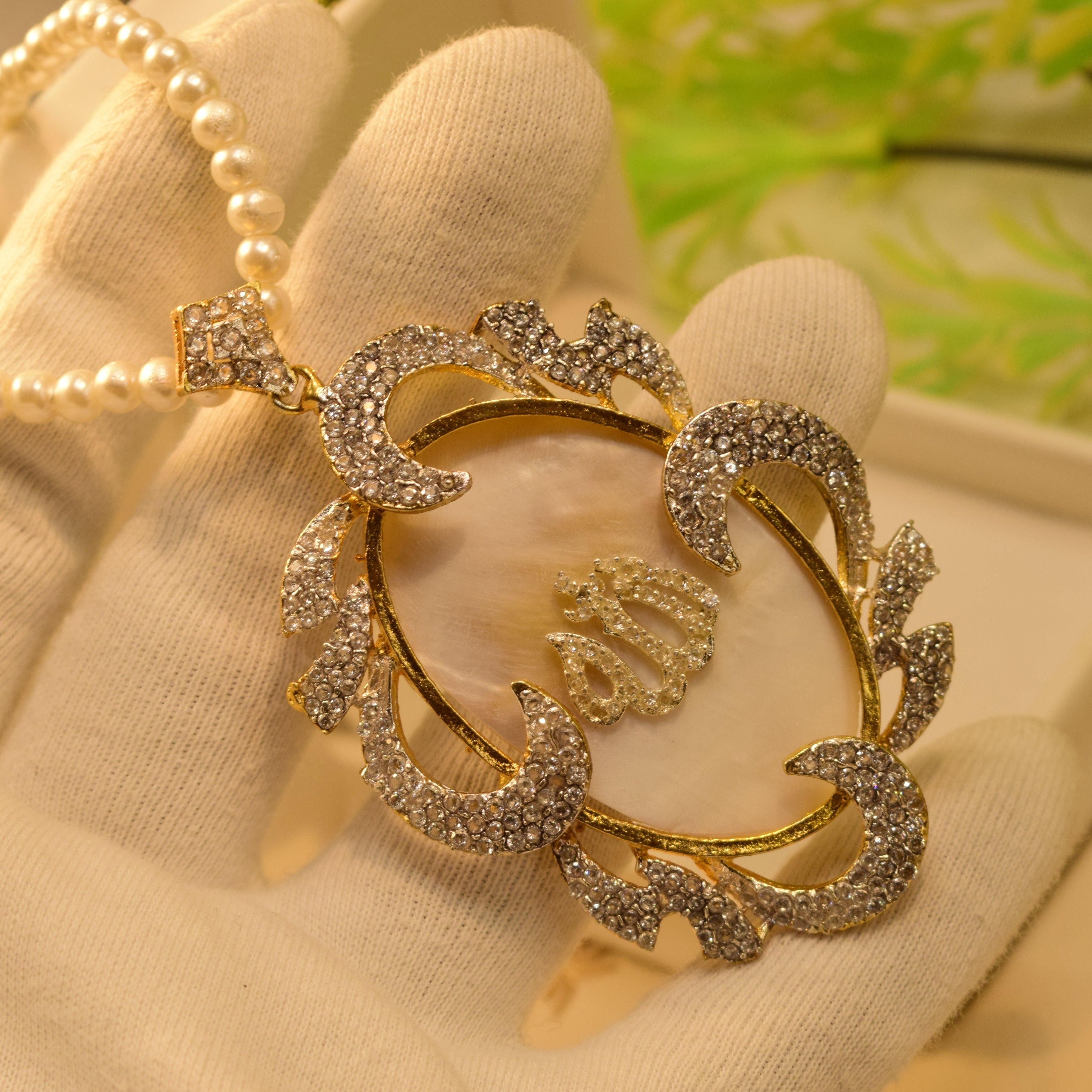 Elegant Design Religious Necklace for Girls/Women