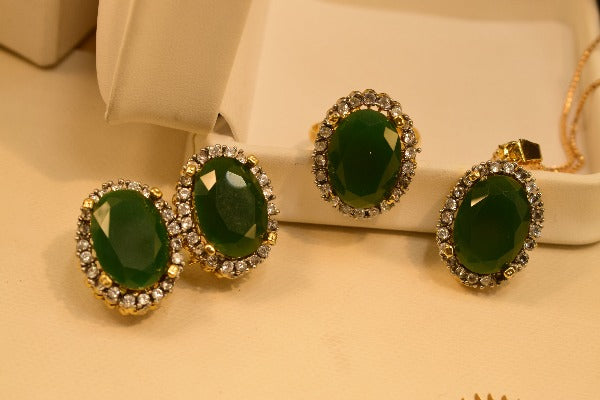 Stylish Design Real Stone Gold Plated Necklace Set for Girls/Women