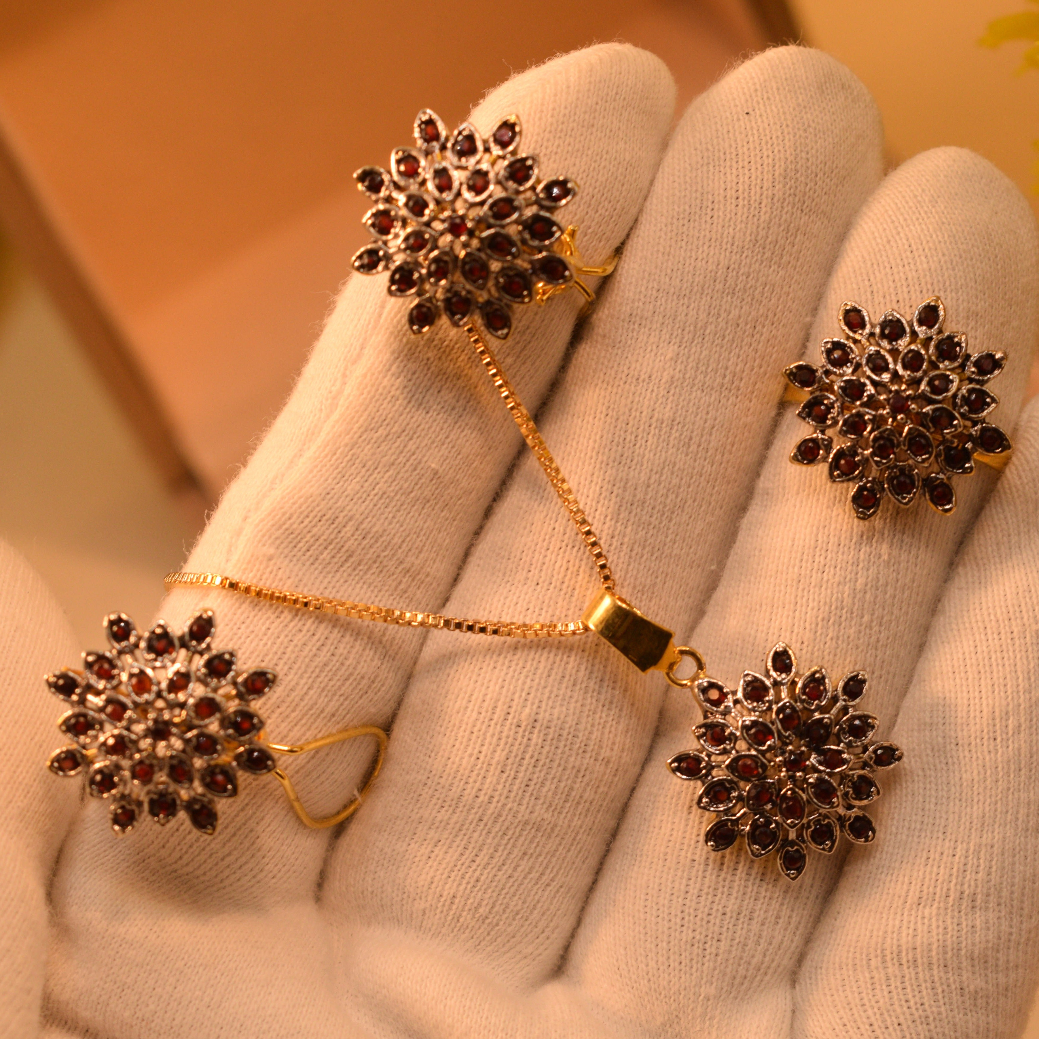 Real Stone Gold Plated Necklace Set for Girls/Women