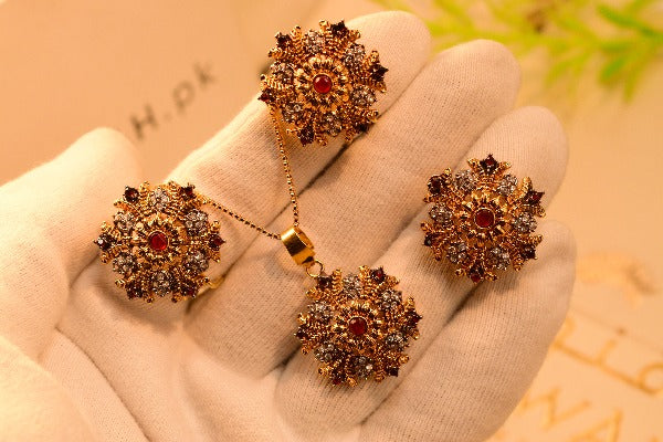 Beautiful Design Gold Plated Real Stones Necklace Set for Girls/Women