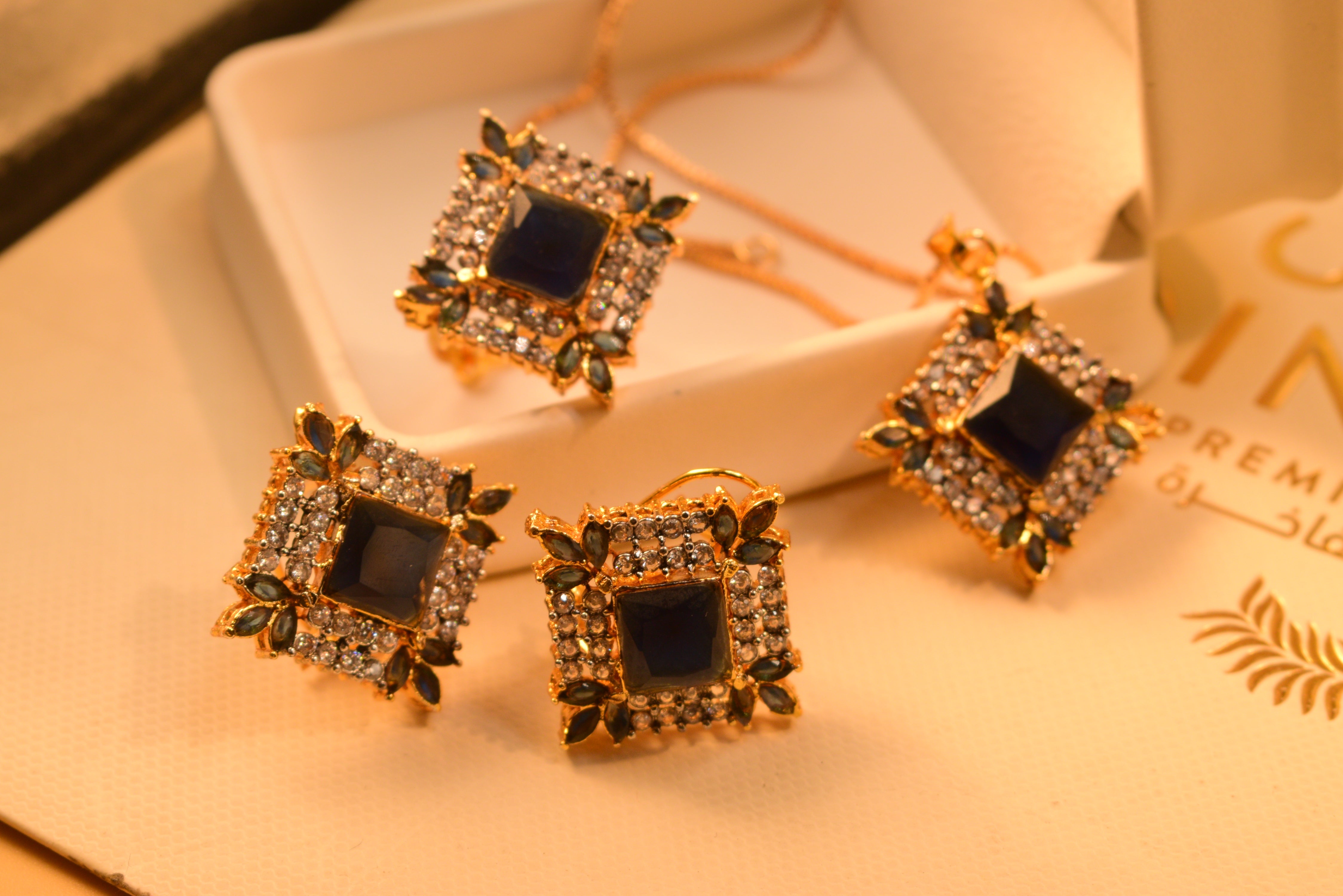 Luxury Unique Design Real Stones Necklace Set For Girls/Women