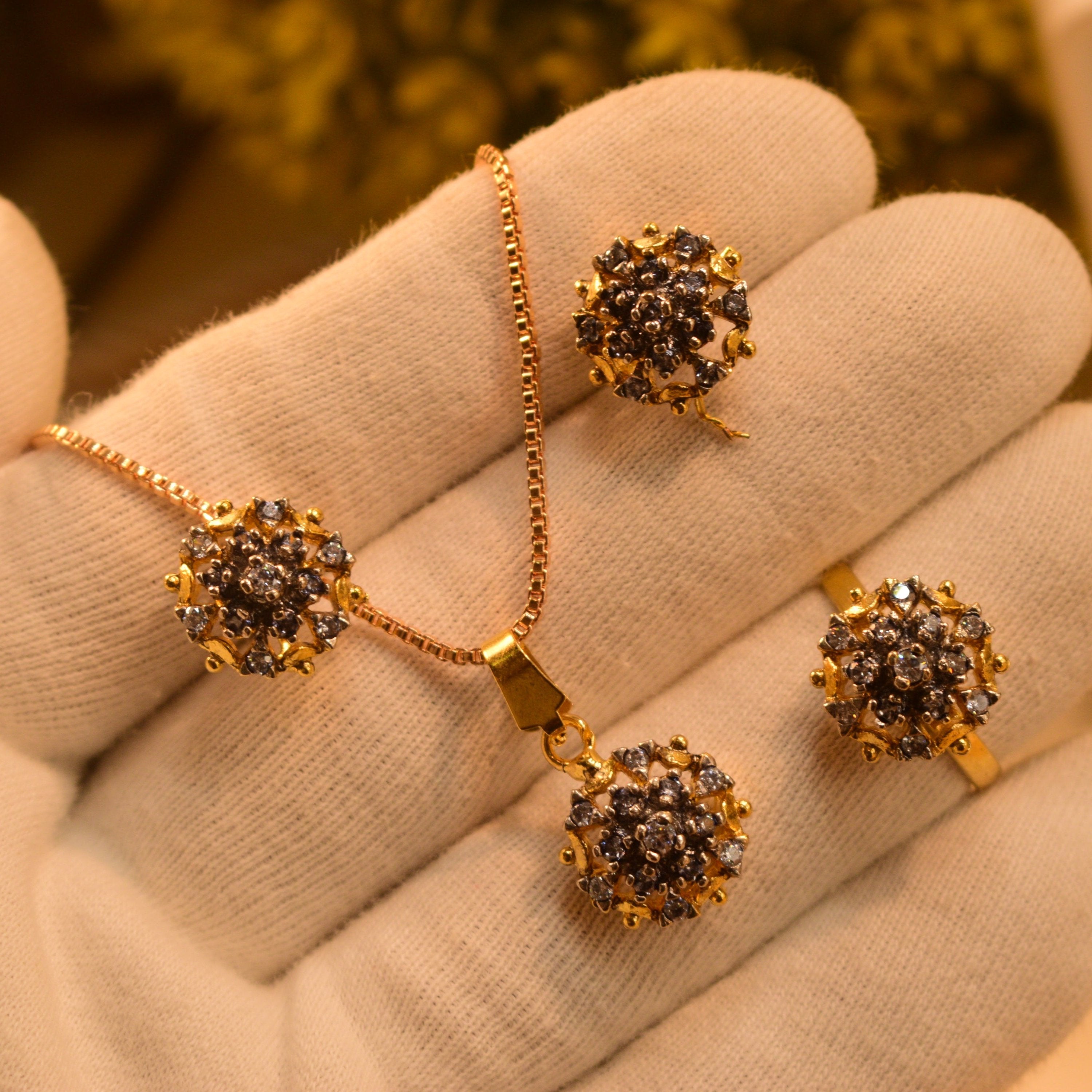 Luminous Elegant Real Stones Necklace Set for Girls/Women