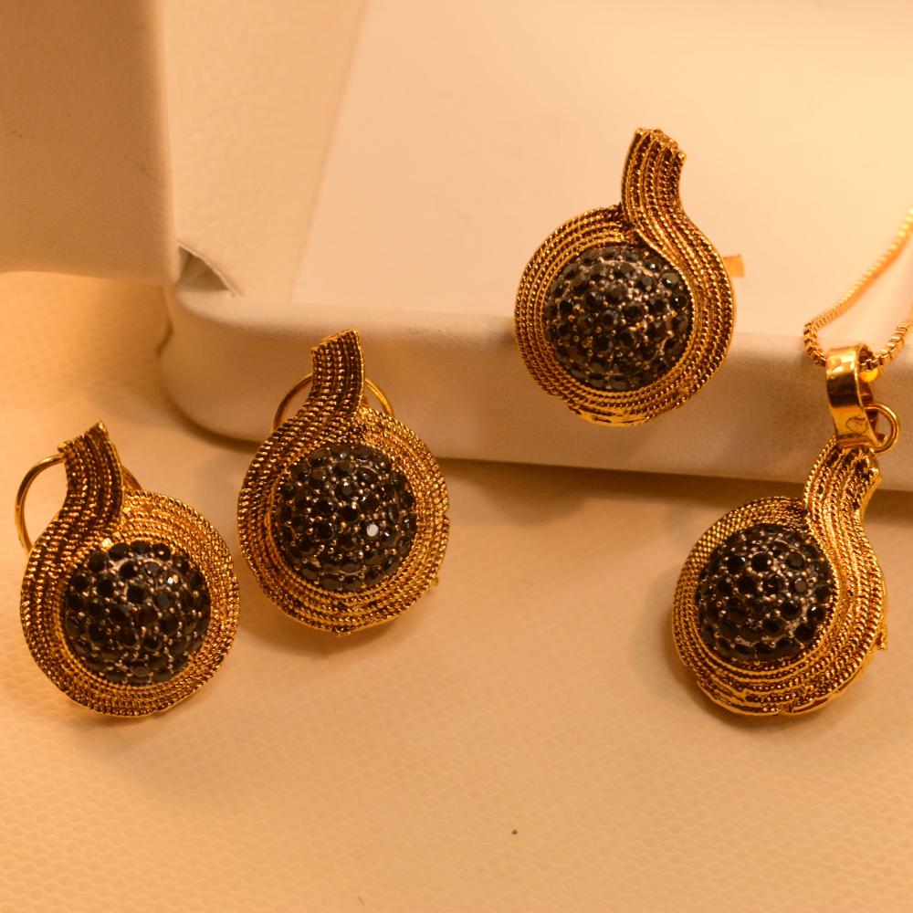 Glamorous 24K Gold Plated Crystal Stones Necklace Set for Girls/Women