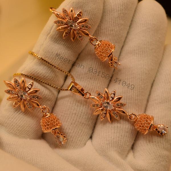 Stylish Flower Design Gold Plated Necklace Set for Girls/Women