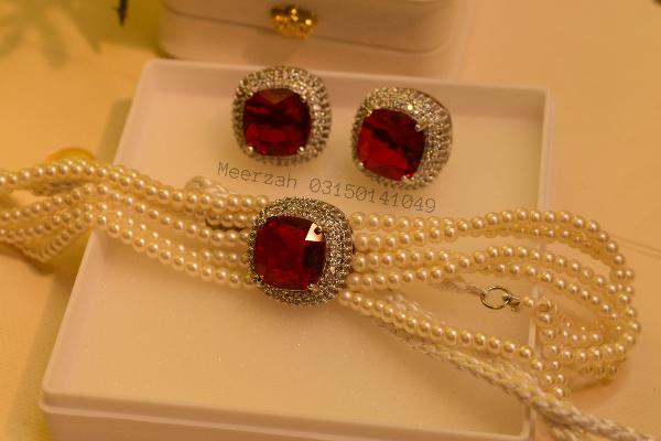 Glamorous Design Real Stones Pearls Necklace Set for Girls/Women