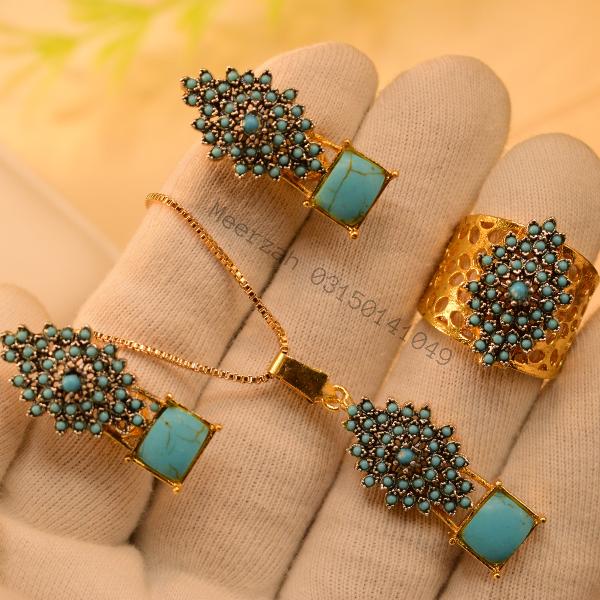 Stylish Glamorous Design Real Stones Necklace Set for Girls/Women