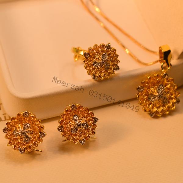 Luxury Unique Design 24K Gold Plated Necklace Set for Girls/Women