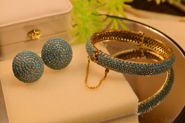 Luxury Design Crystal Stones Gold Plated Bangle Set for Girls/Women